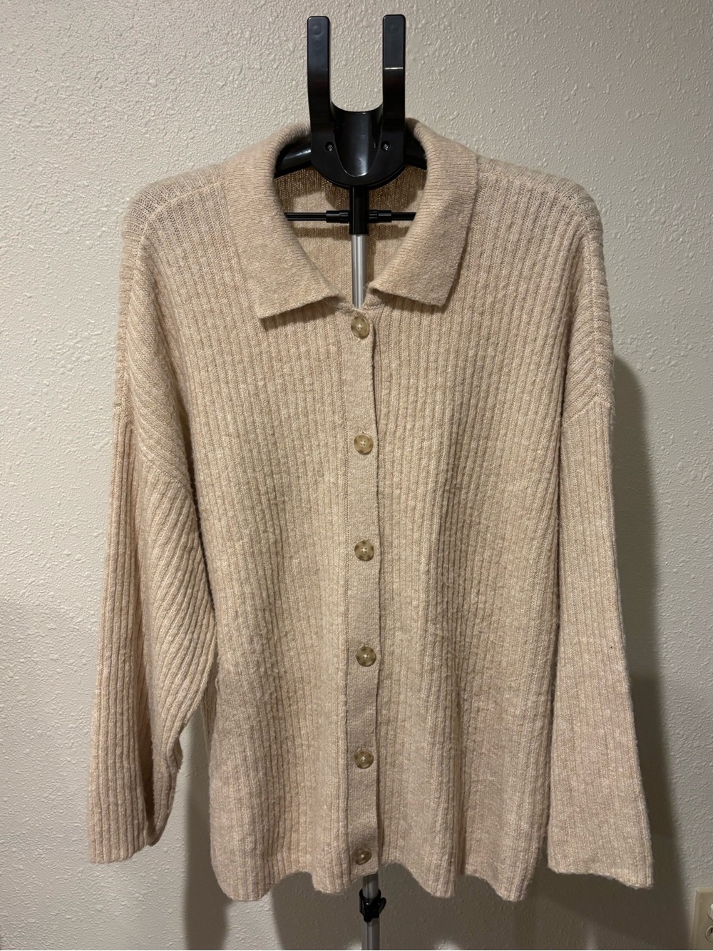 American Eagle Outfitters Cream Ribbed Button-Front Cardigan